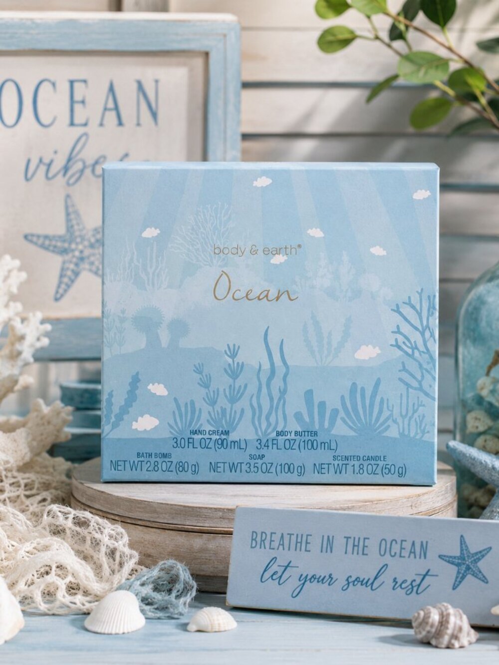 Body & Earth Ocean Spa Gift Set Bath Bomb Candle Soap Lotion Body Butter Ne